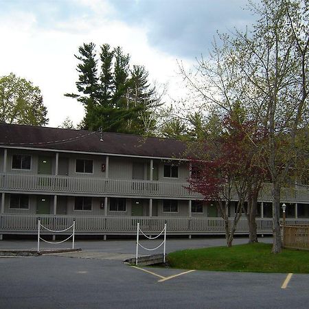 Lake George Suites Luaran gambar