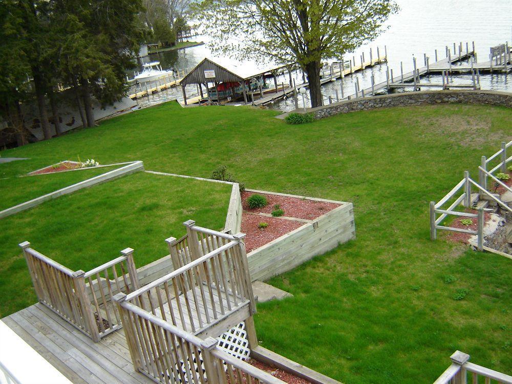 Lake George Suites Luaran gambar
